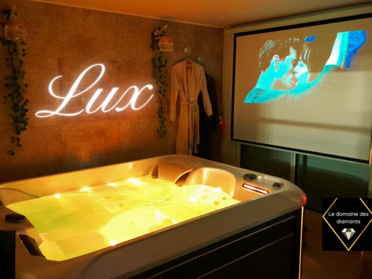 Aulnoy-lez-Valenciennes Lux, Chambre Spa Privatif Valenciennes מראה חיצוני תמונה